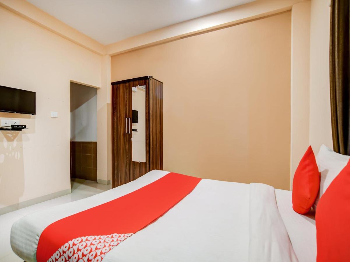 Oyo Asha Hotel Indore