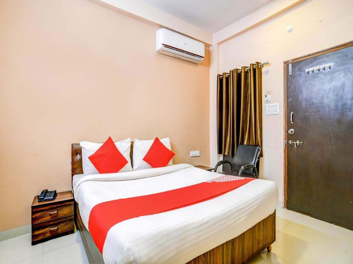Oyo Asha Hotel
